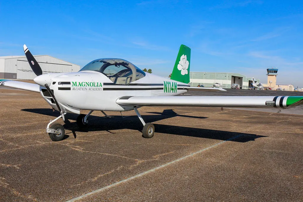 Magnolia Aviation Academy RV-12iS training aircraft on the ramp